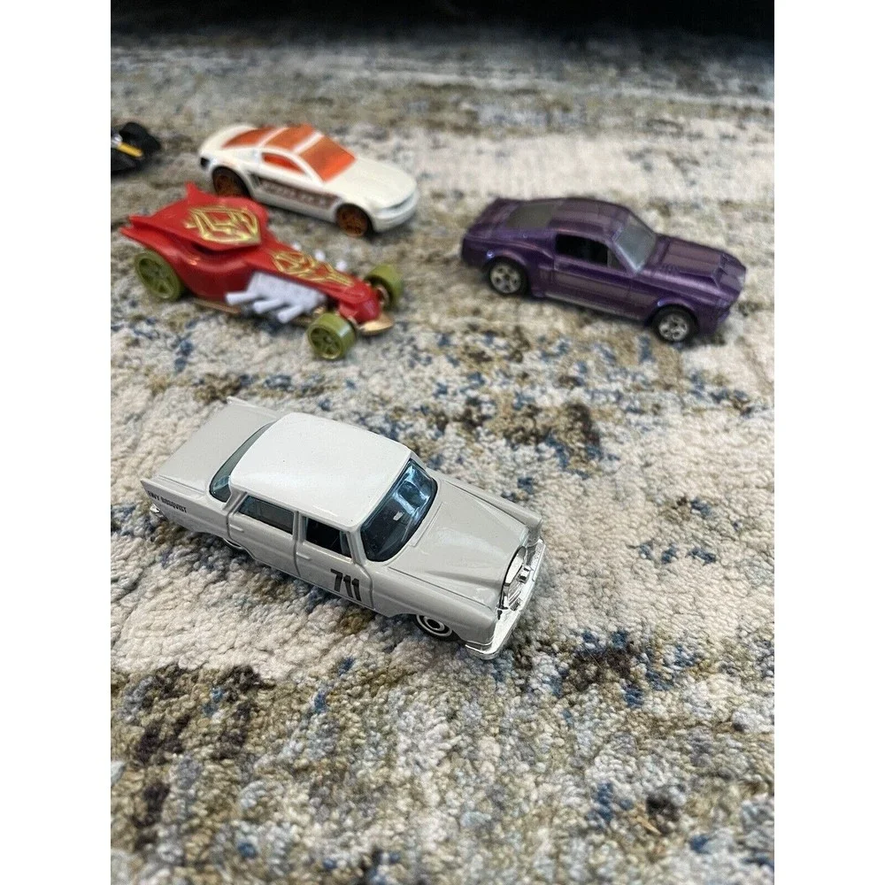 hot wheels lot of 10 cars Chevy Mercedes Camaro muscle vintage